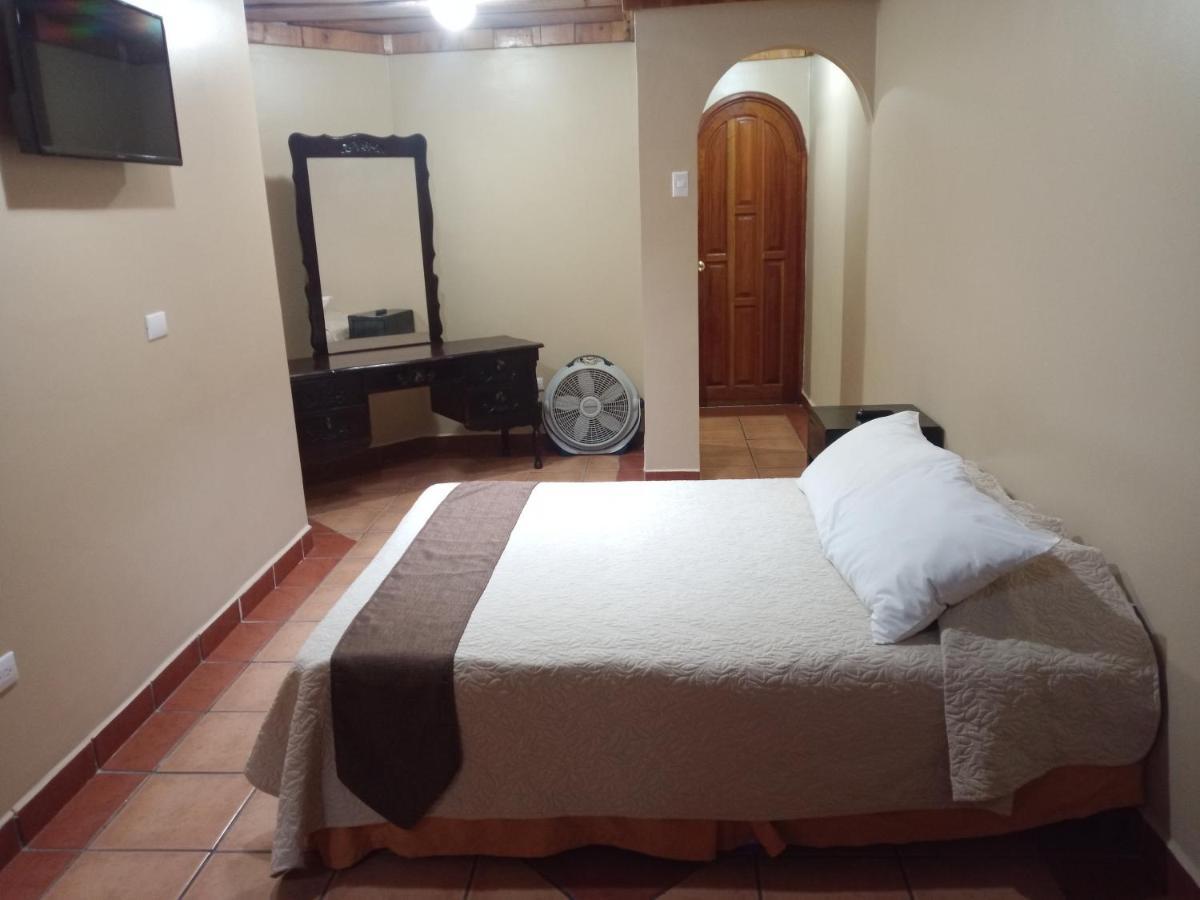 Hotel Cibeles Resort Heredia Buitenkant foto