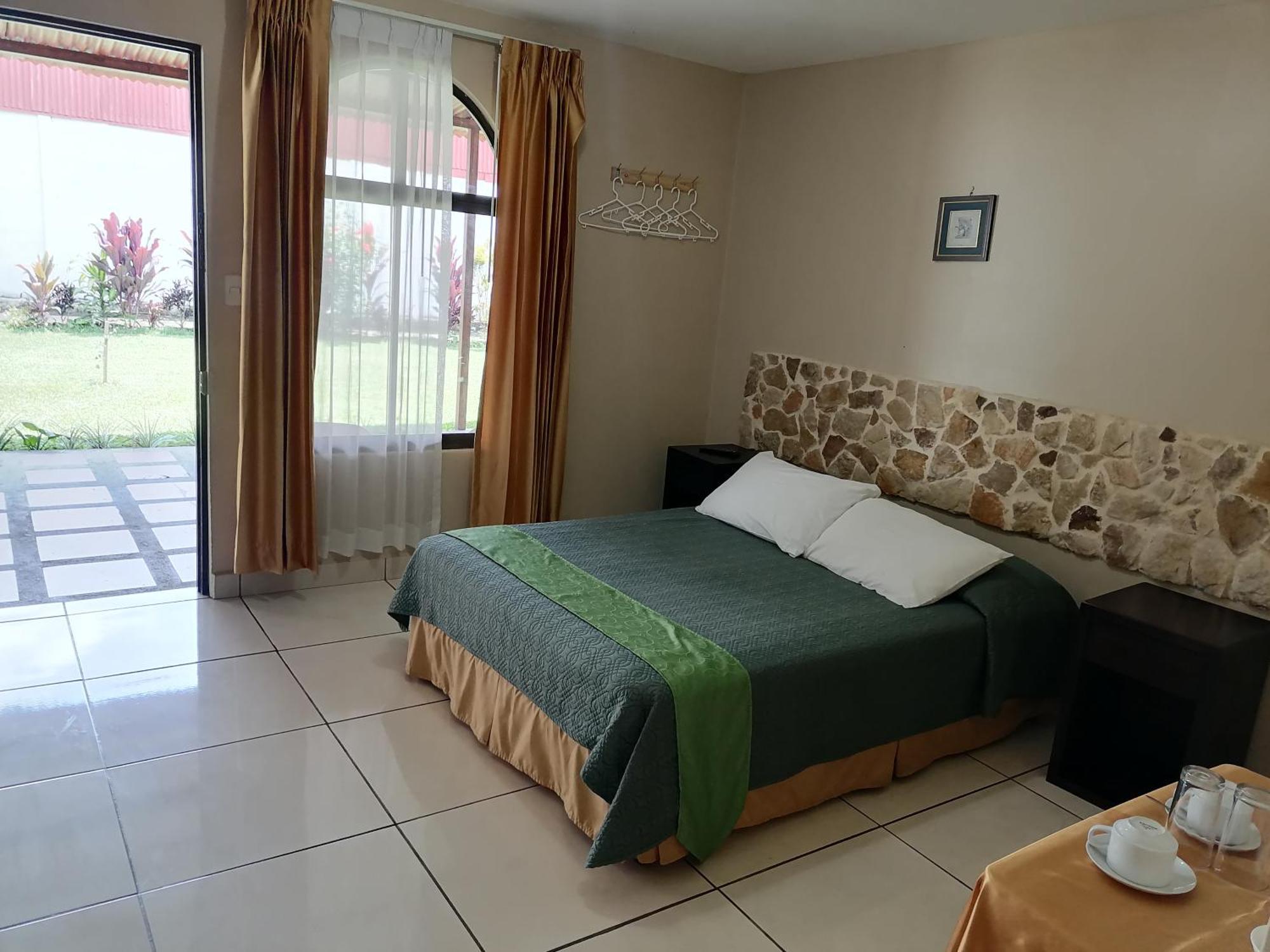 Hotel Cibeles Resort Heredia Buitenkant foto