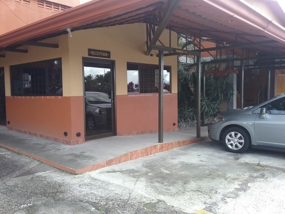Hotel Cibeles Resort Heredia Buitenkant foto